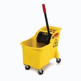 Rubbermaid, Tandem Bucketwringer Combo, 31 qt Capacity, One Piece Design